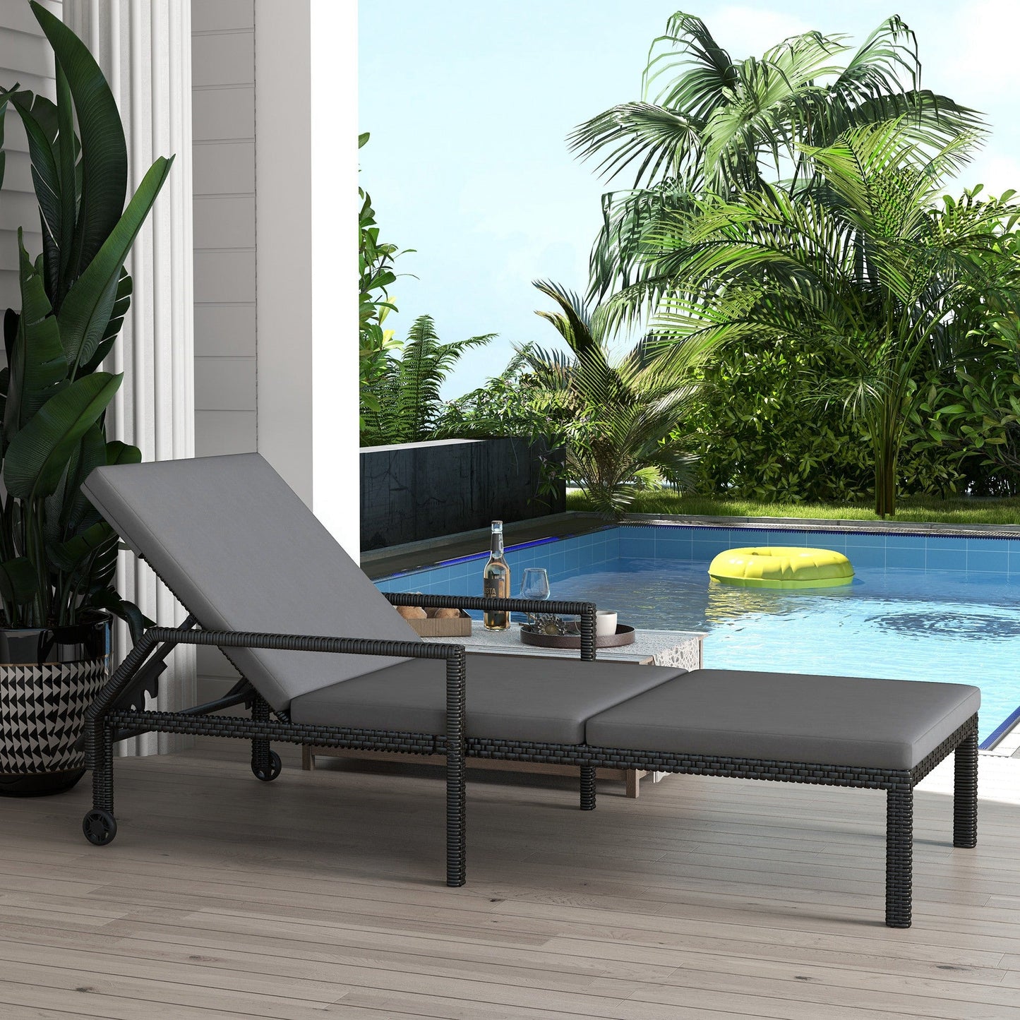Wicker Chaise Lounger PE Rattan Outdoor Lounge Chair Garden Chair Recliner with 5-Level Adjustable Backrest and 2 Wheels, Light Grey