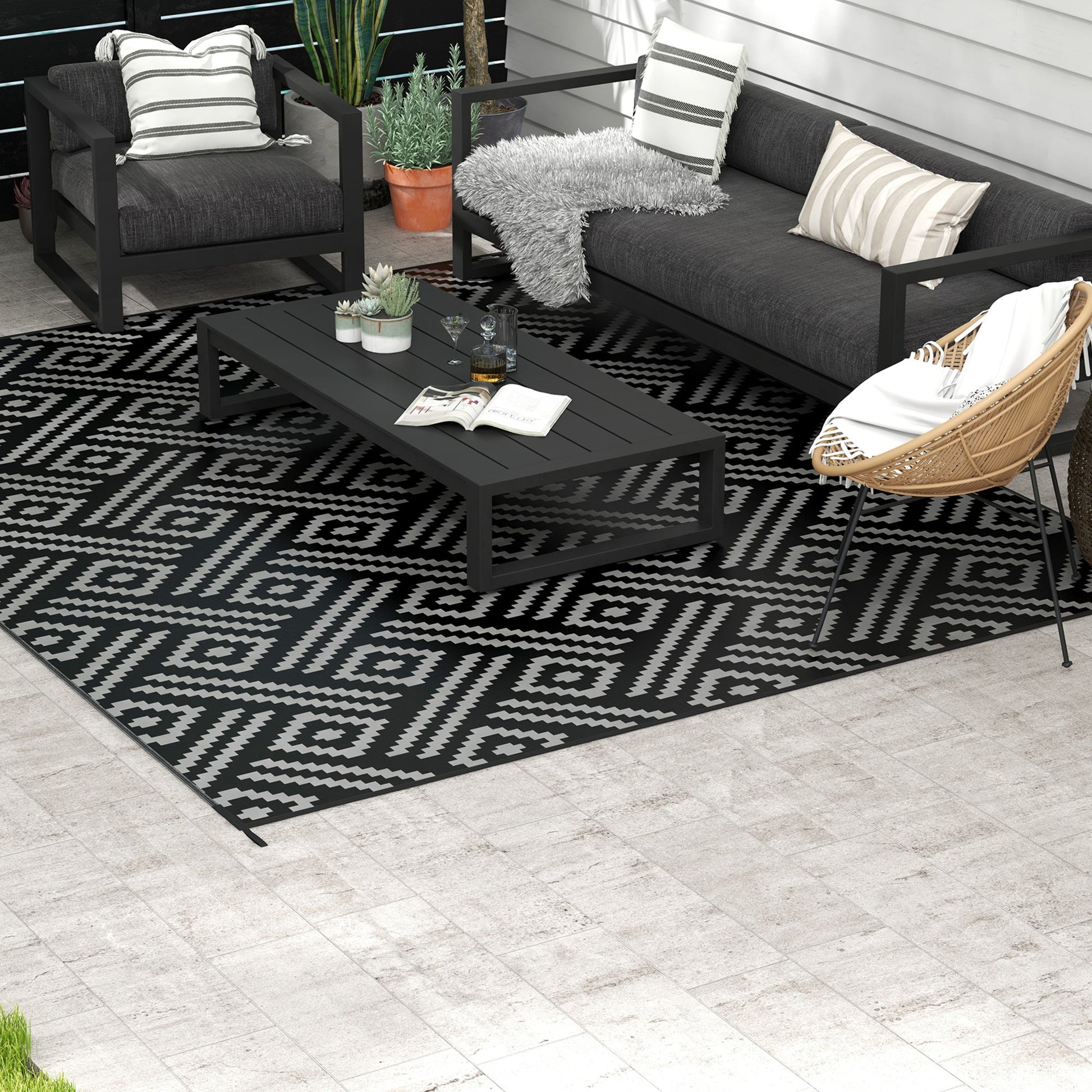 Portable Outdoor Rug with Carry Bag, 9' x 12' Reversible Mat, Waterproof Plastic Straw RV Rug for Backyard, Deck, Picnic, Beach, Camping, Black and Grey Geometric