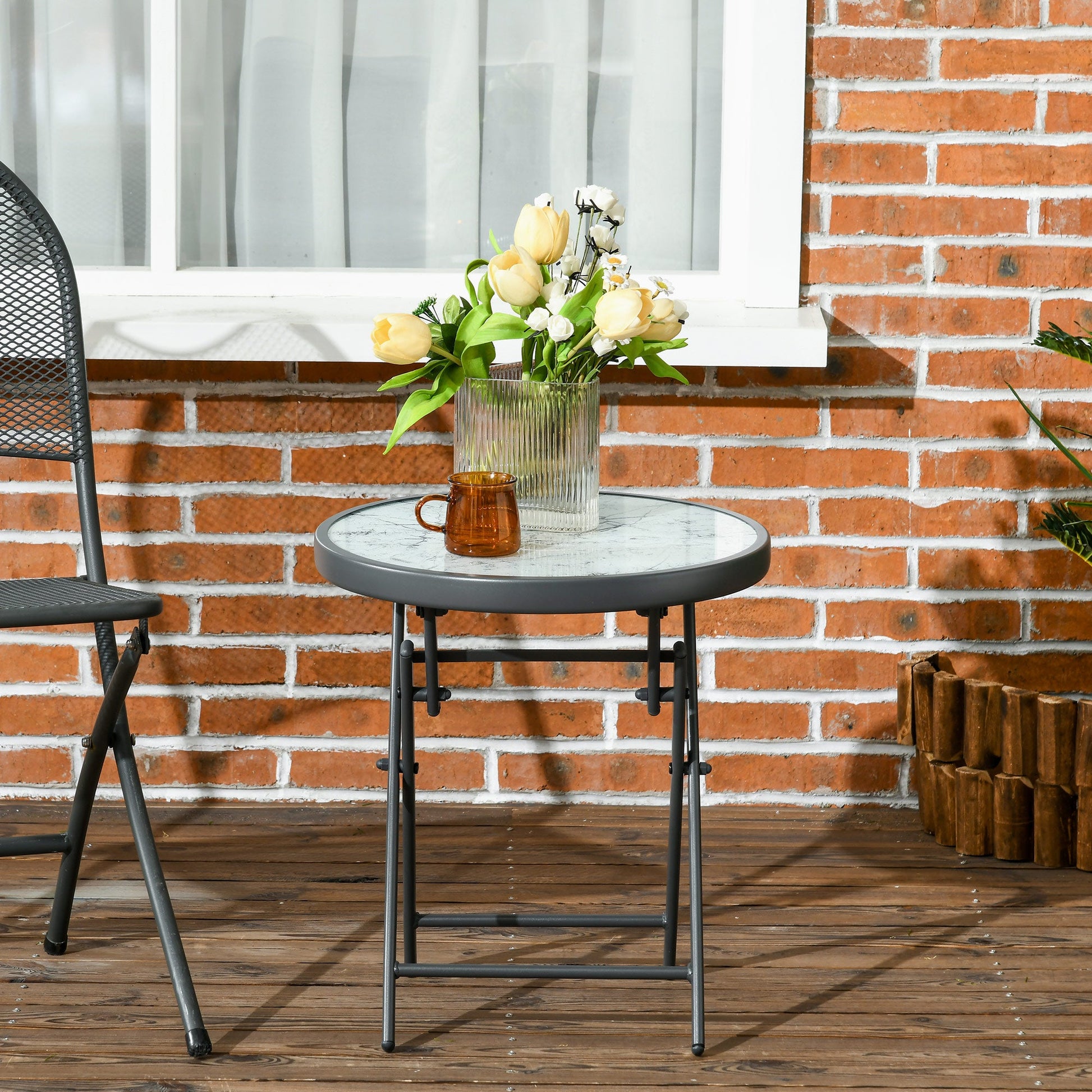 18" Outdoor Round Folding Table, Garden Side Table with Metal Frame and Tempered Glass Top for Patio, Picnic, Party, Wedding, White