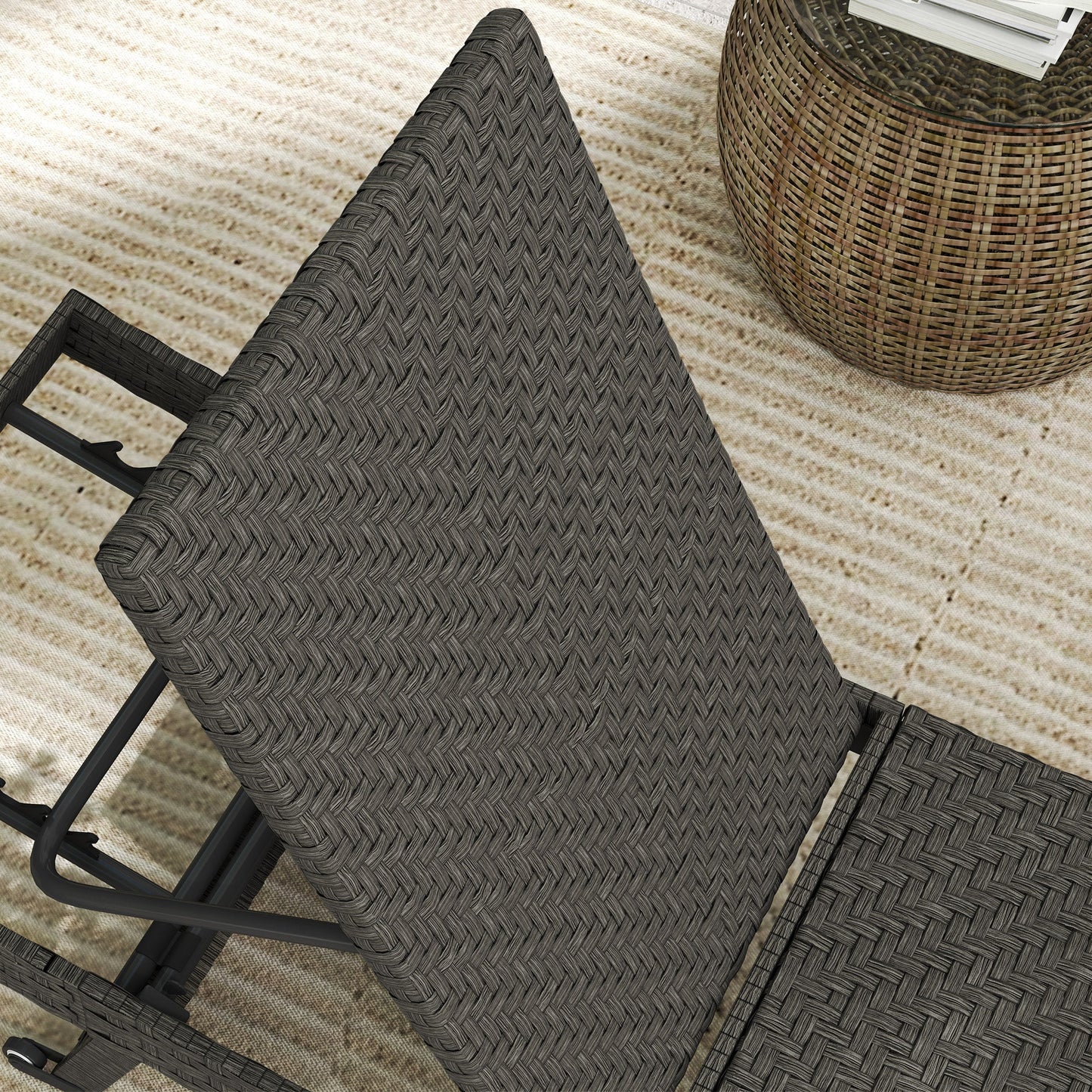 PE Rattan Patio Lounger, Foldable Outdoor Lounge Chair with 5-Level Adjustable Backrest, Two Wheels, and Quick-Drying Foam, for Sun Room, Garden, Poolside, Mixed Grey
