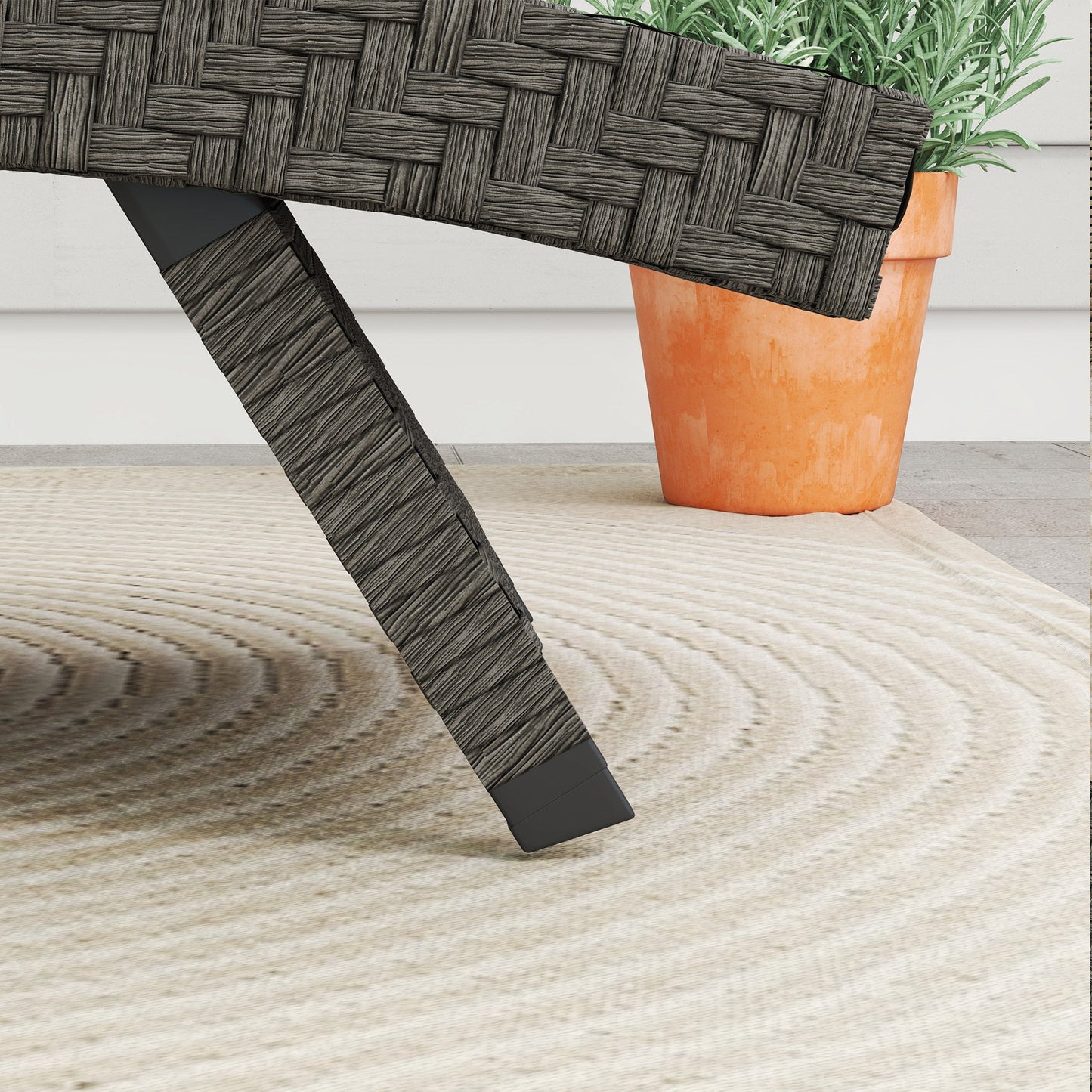 PE Rattan Patio Lounger, Foldable Outdoor Lounge Chair with 5-Level Adjustable Backrest, Two Wheels, and Quick-Drying Foam, for Sun Room, Garden, Poolside, Mixed Grey