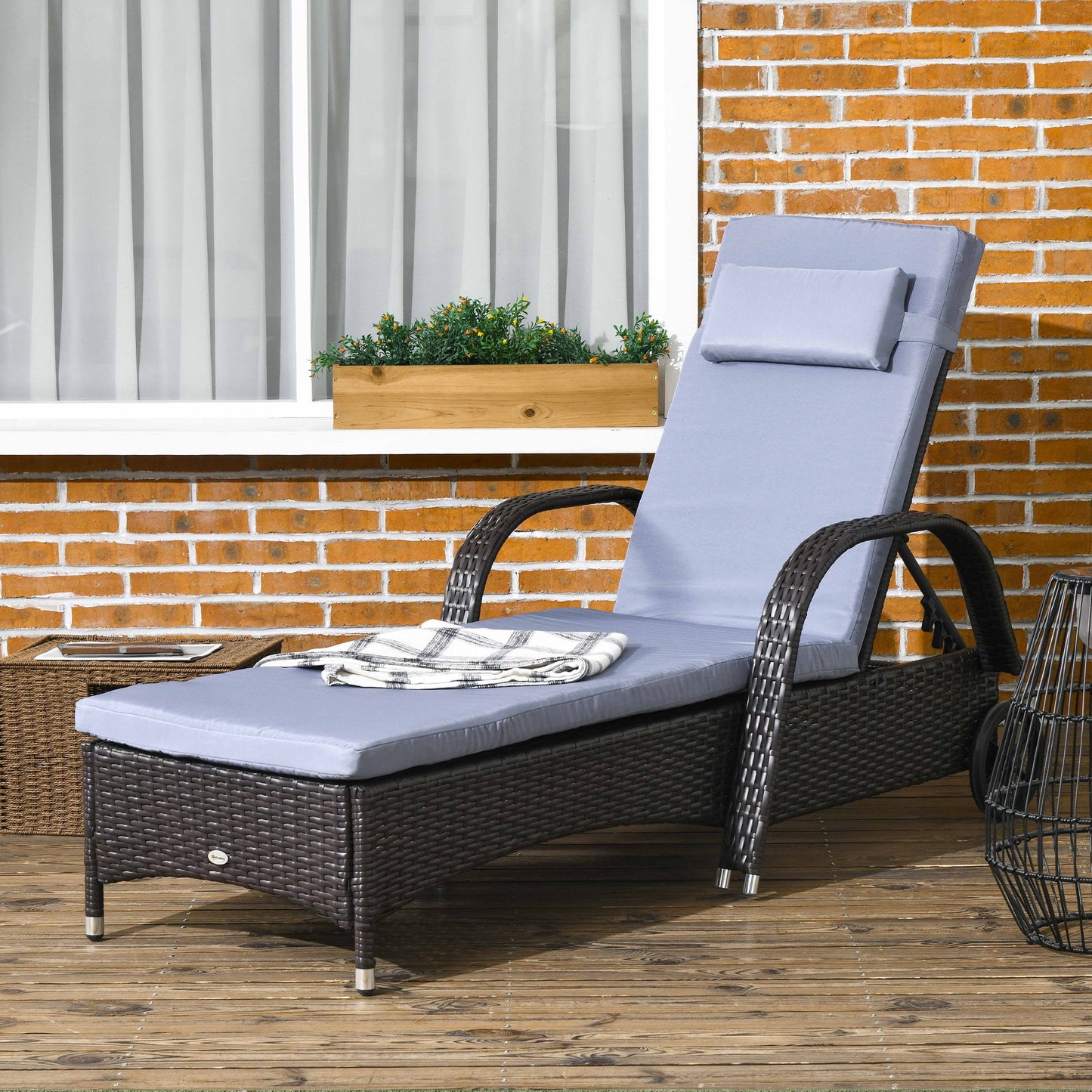 Wicker Chaise Lounge, Outdoor Lounge Chair, PE Rattan Patio Sun lounger with Head-rest, 5-Level Height Adjust Backrest, Cushion, & Wheels, Deep Coffee and Silver Grey