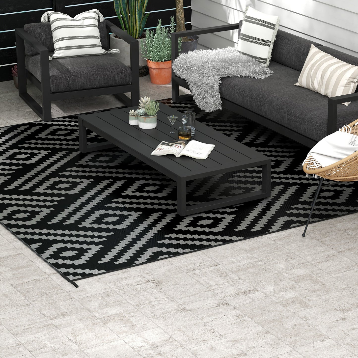 Portable Outdoor Rug with Carry Bag, 8' x 10' Reversible Mat, Waterproof Plastic Straw RV Rug for Backyard, Deck, Picnic, Beach, Camping, Black and Grey Geometric